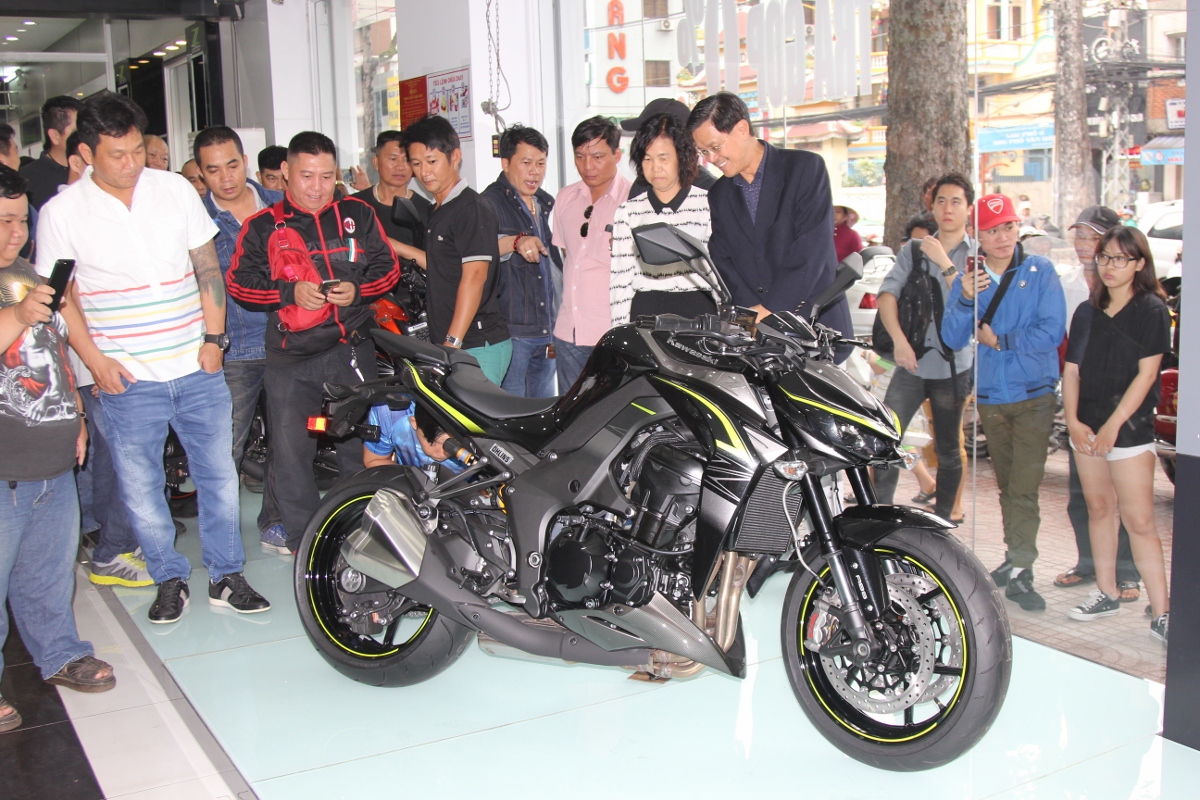 Chính thức ra mắt Kawasaki Z1000 2017 giá từ 399 triệu đồng